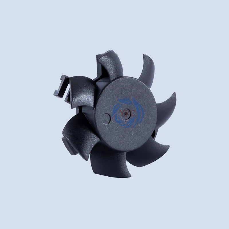 在不同尺寸和轉(zhuǎn)速下，橫流風(fēng)扇的散熱效果有何差異？